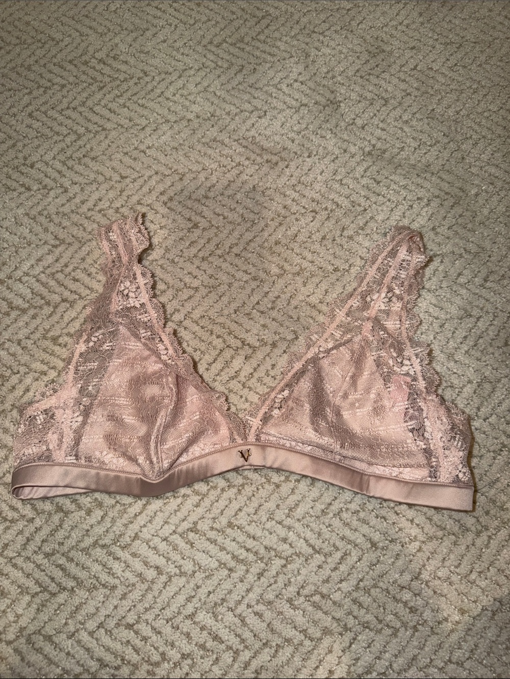 Victoria's Secret Lace Bralette - Light Pink